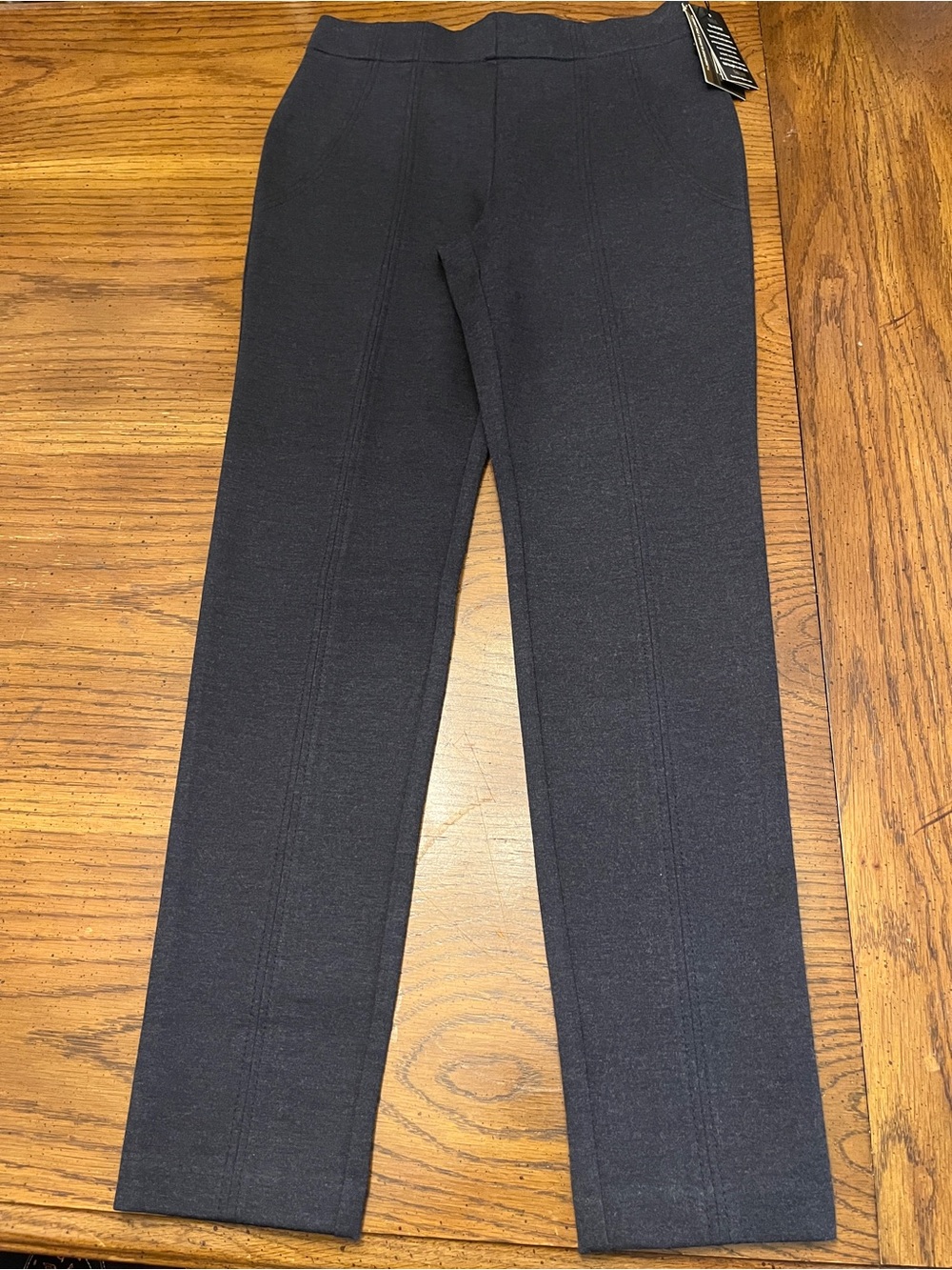 Thalian Ladies Navy Stretch Jena Pants, size 4, new with tags